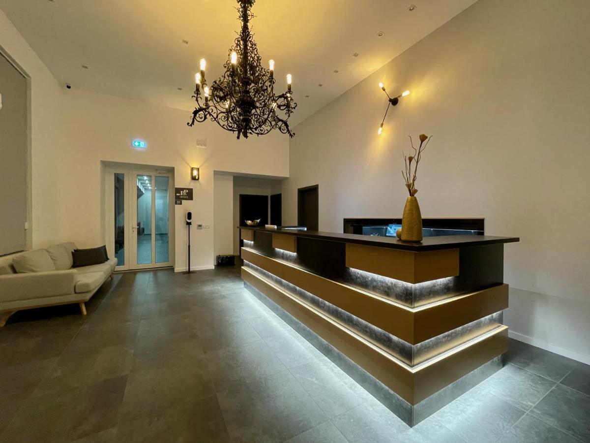 Bogathy Kuria Business Apartments Nyirbogat Luaran gambar