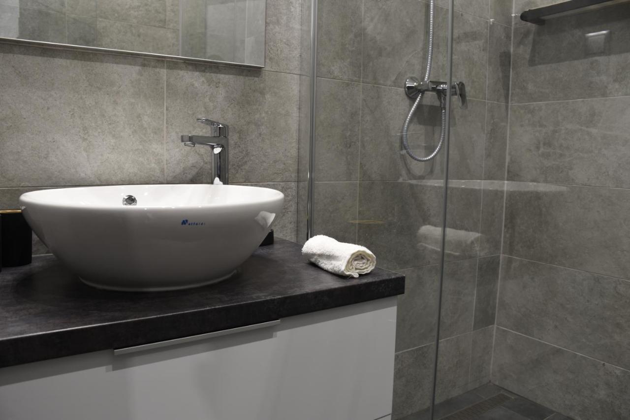 Bogathy Kuria Business Apartments Nyirbogat Luaran gambar